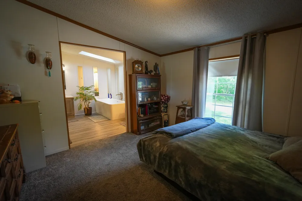9339 Maple Hill Road Reynolds Township, MI 49329