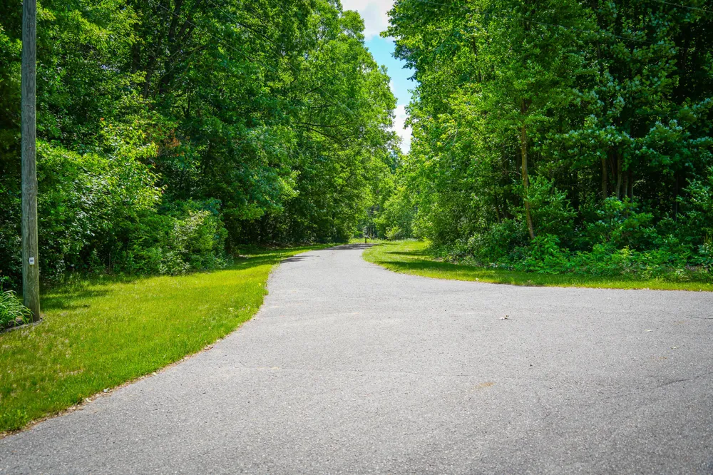 9339 Maple Hill Road Reynolds Township, MI 49329