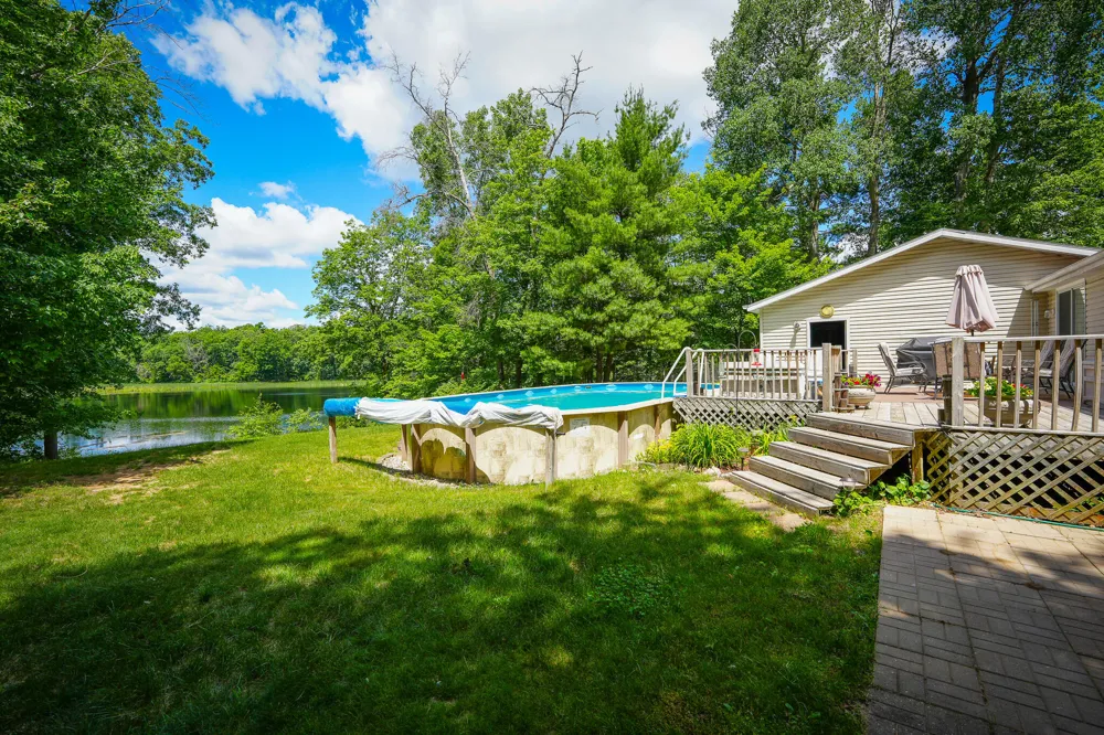 9339 Maple Hill Road Reynolds Township, MI 49329