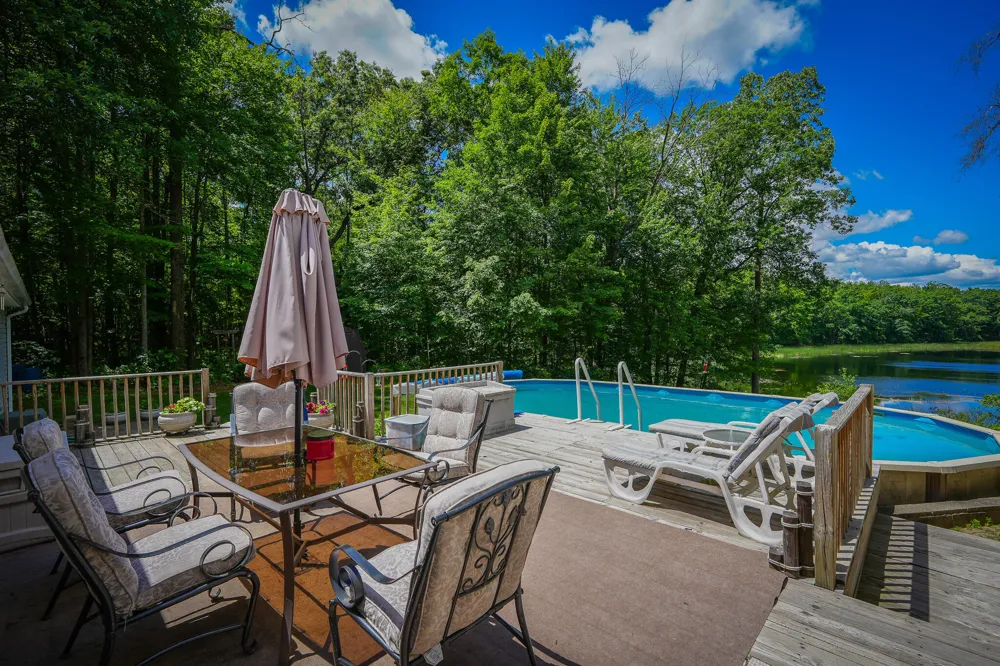 9339 Maple Hill Road Reynolds Township, MI 49329