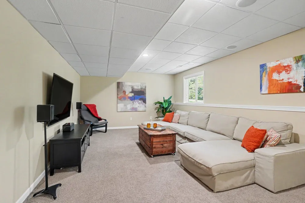 10719 Wood Ridge Drive Holland Charter Township, MI 49464
