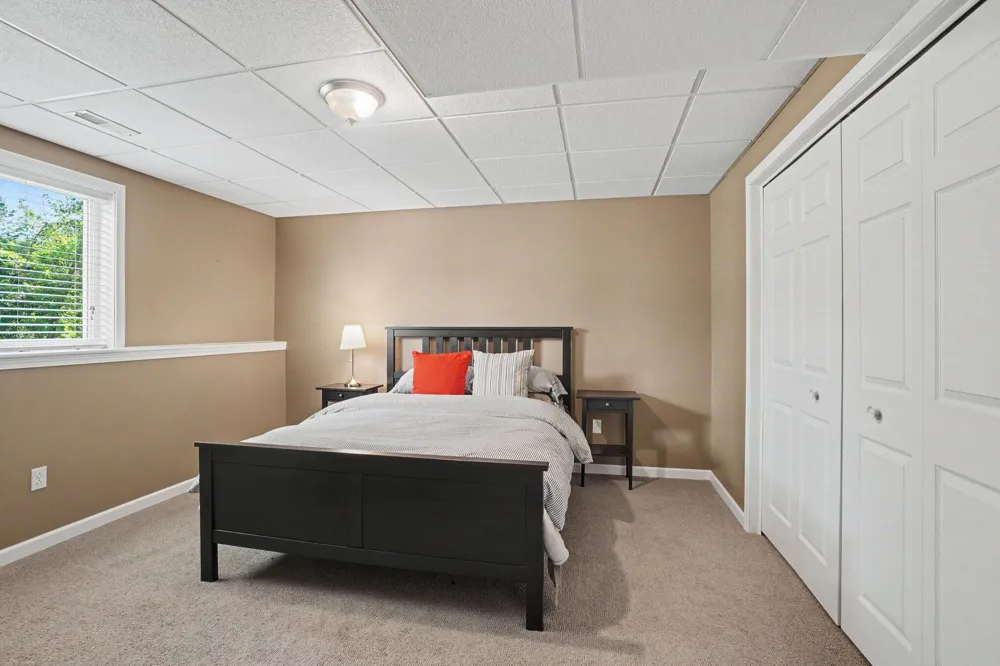 10719 Wood Ridge Drive Holland Charter Township, MI 49464