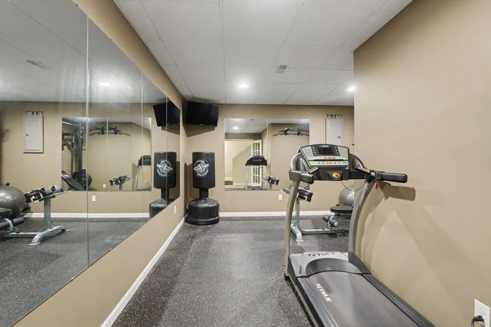 10719 Wood Ridge Drive Holland Charter Township, MI 49464