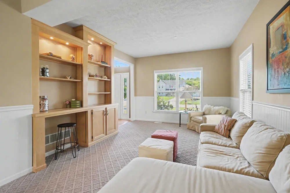 10719 Wood Ridge Drive Holland Charter Township, MI 49464
