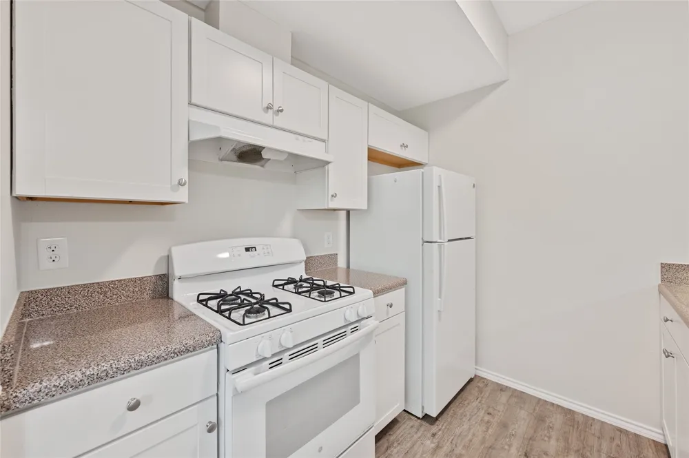 3839 Dry Creek Drive #109 Austin, TX 78731