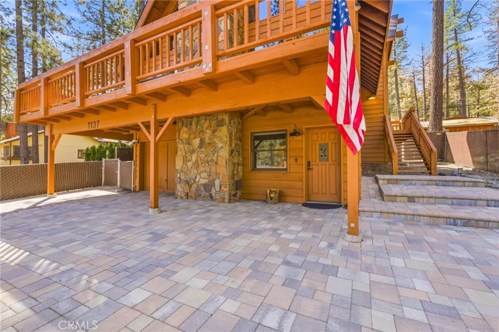 1137 Edna Wrightwood, CA 92397