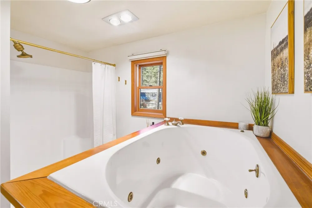 1137 Edna Wrightwood, CA 92397