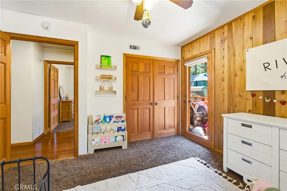 1137 Edna Wrightwood, CA 92397