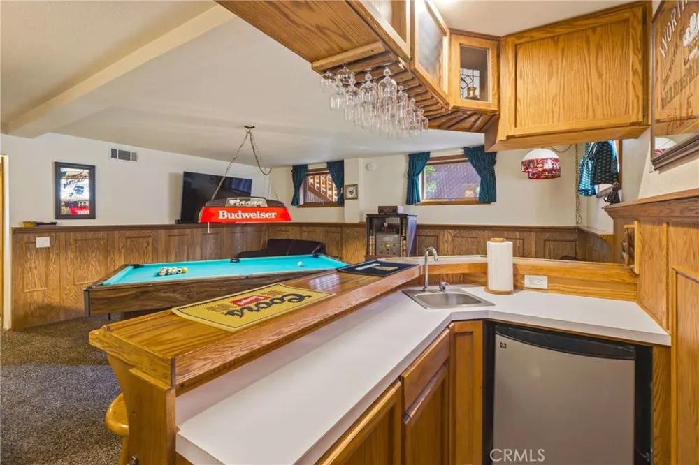 1137 Edna Wrightwood, CA 92397