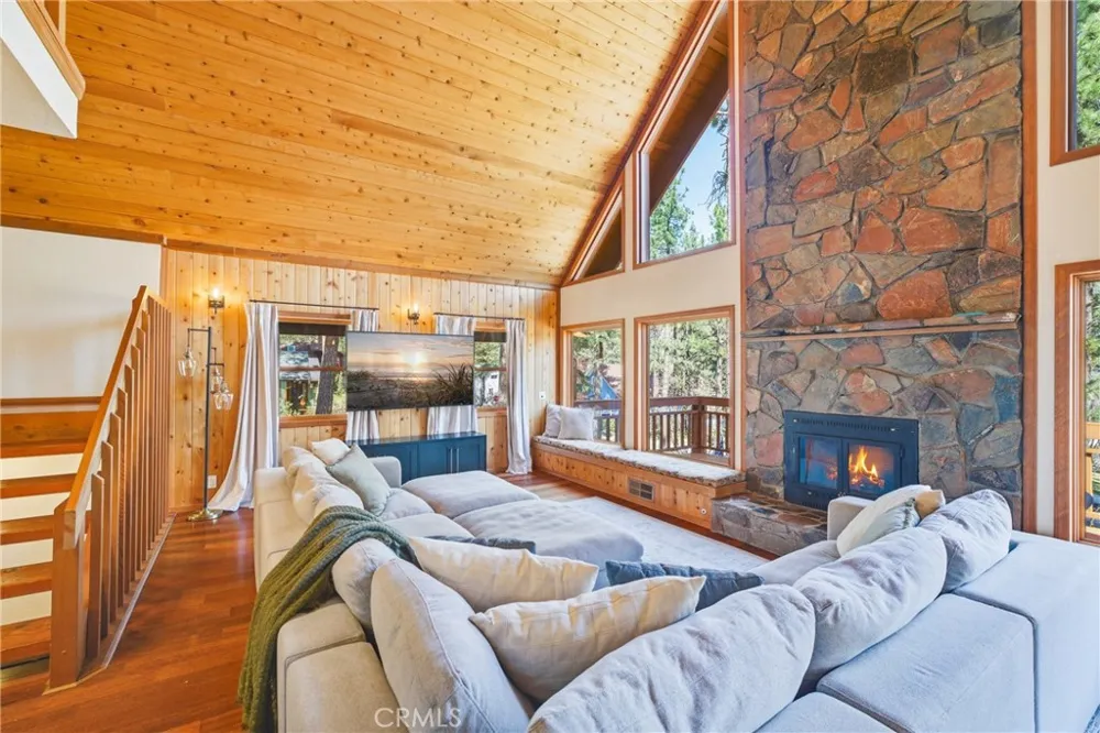 1137 Edna Wrightwood, CA 92397