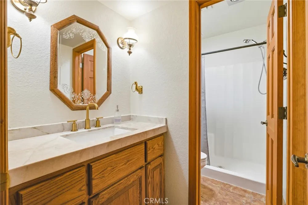 1137 Edna Wrightwood, CA 92397