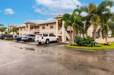 8416 BERNWOOD COVE LOOP #1609