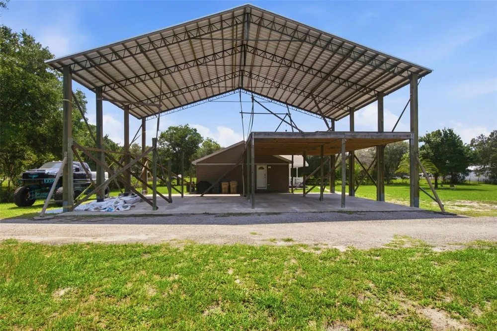 32416 PINE ROAD Eustis, FL 32736