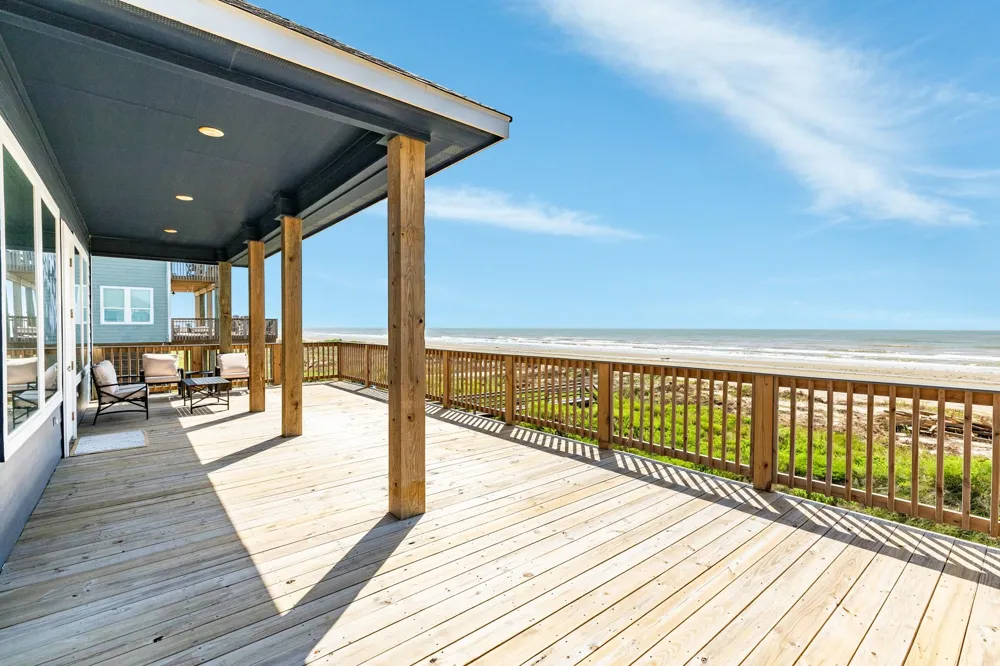 4835 Bluewater Drive Surfside Beach, TX 77541
