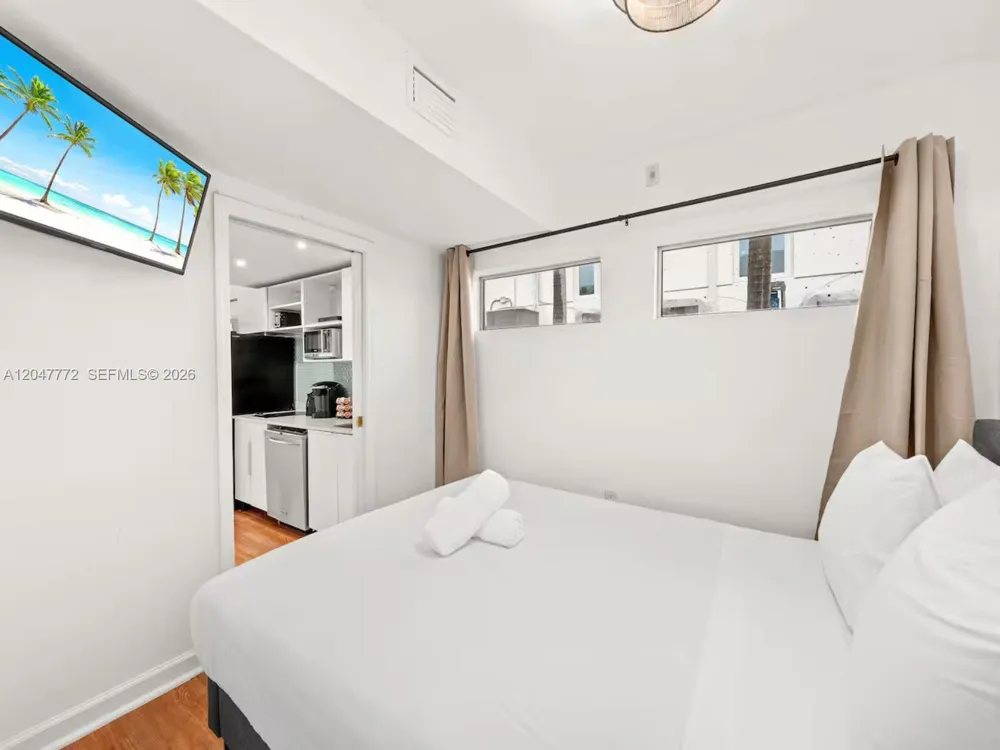 1032 Michigan Ave #C Miami Beach, FL 33139