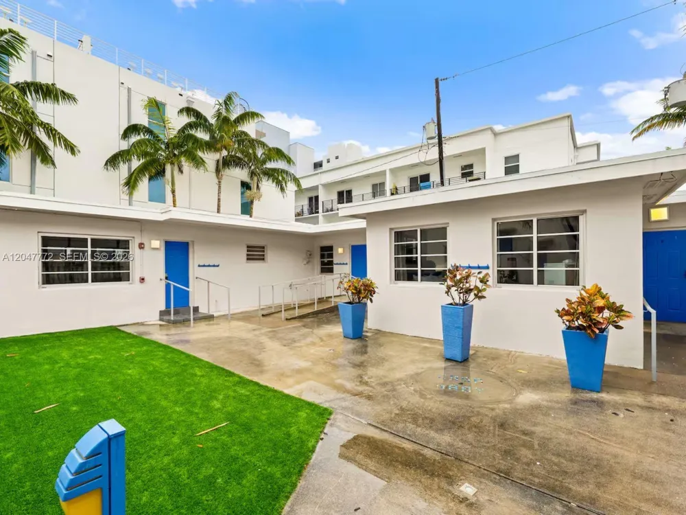 1032 Michigan Ave #C Miami Beach, FL 33139