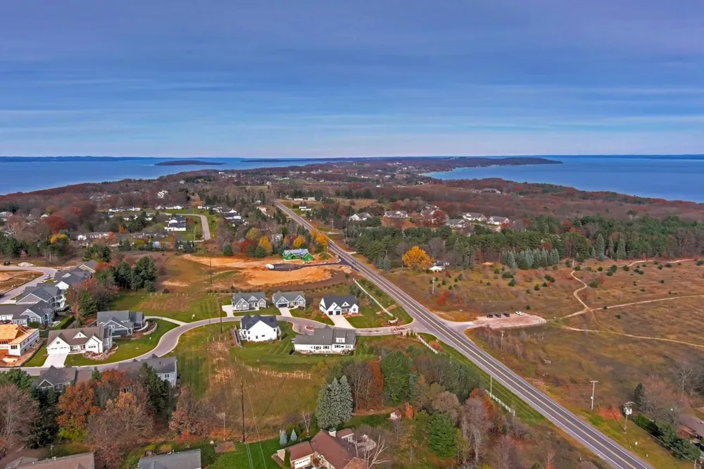 35 JoJack Run Peninsula Township, MI 49686