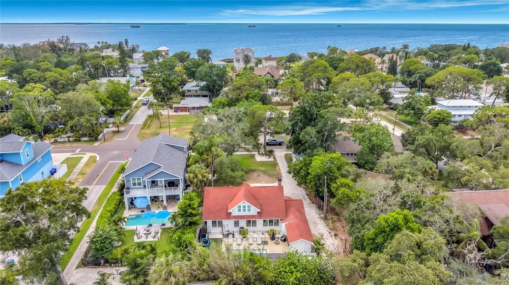 675 S VINCENT STREET Crystal Beach, FL 34681