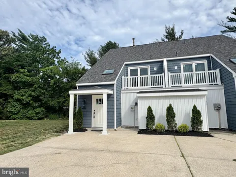 7 CEDAR HOLLOW