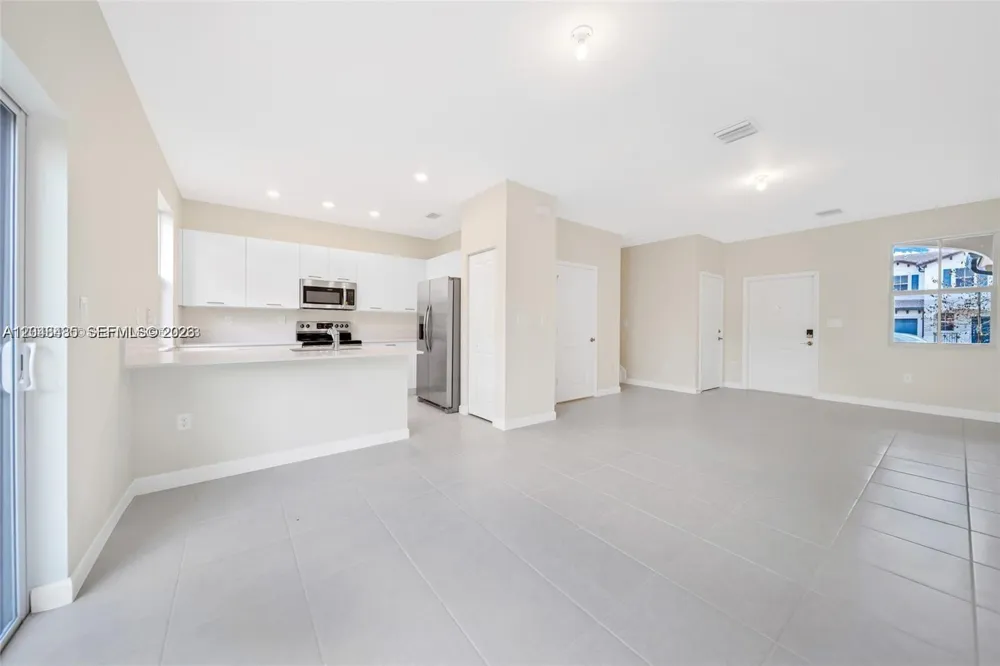 12918 NW 23rd Pl Miami, FL 33167