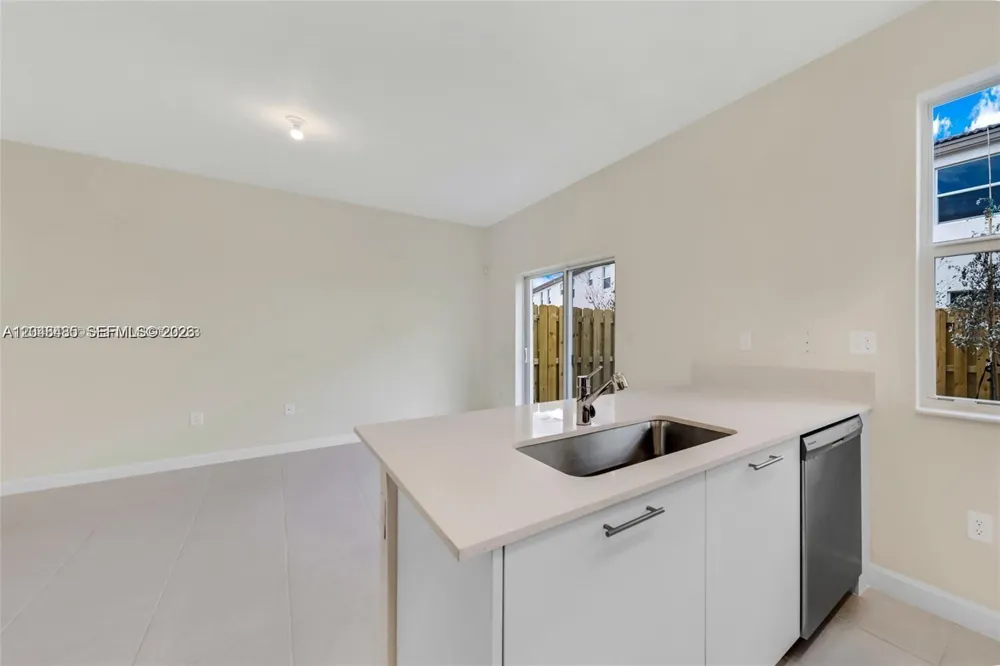 12918 NW 23rd Pl Miami, FL 33167