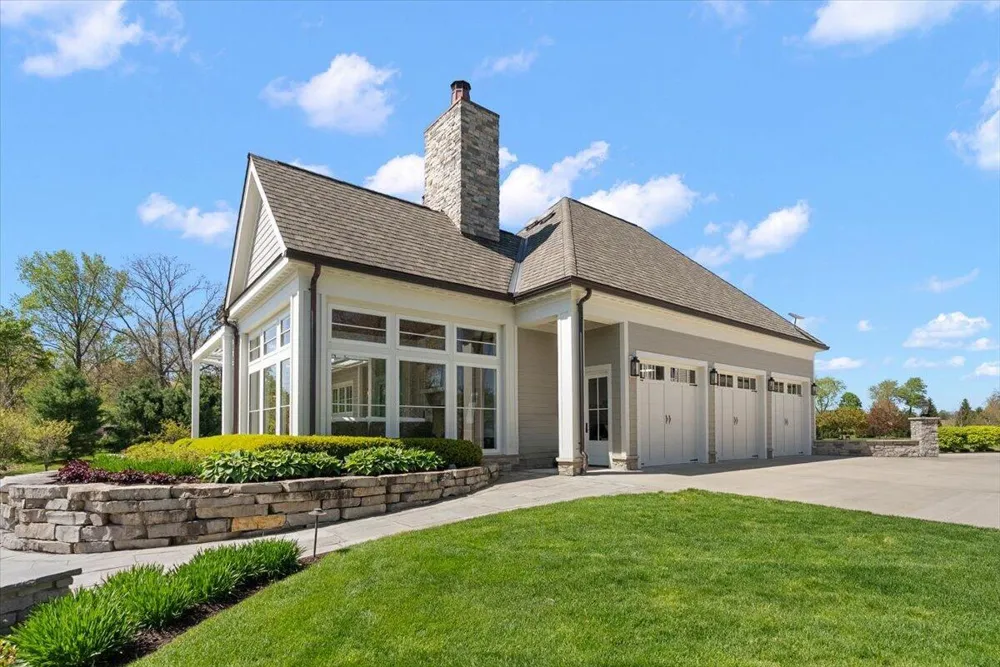 13741 S Indian Springs Road Buchanan, MI 49107