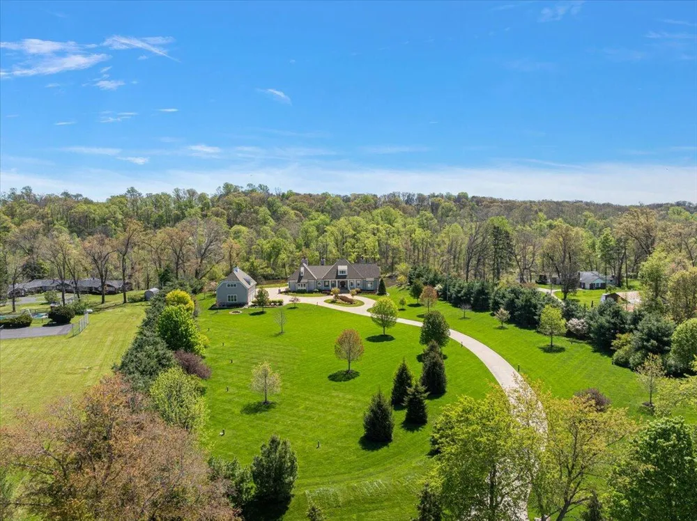 13741 S Indian Springs Road Buchanan, MI 49107