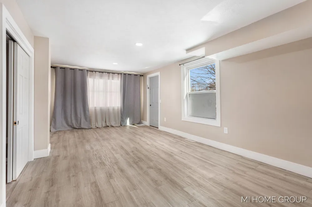 20449 W Howard City-Edmore Reynolds Township, MI 49329