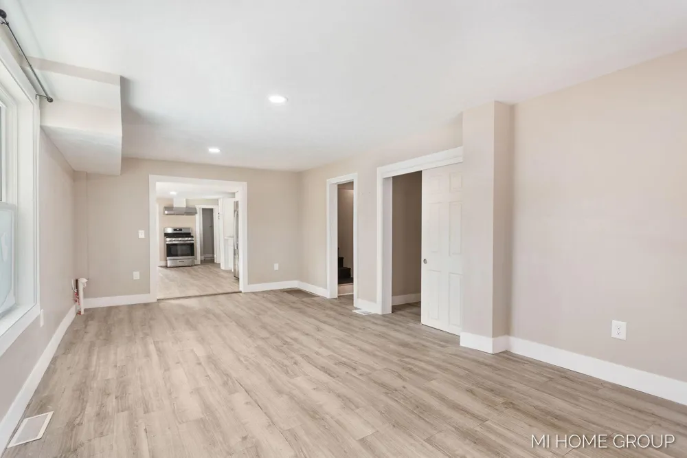20449 W Howard City-Edmore Reynolds Township, MI 49329