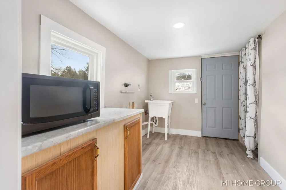 20449 W Howard City-Edmore Reynolds Township, MI 49329