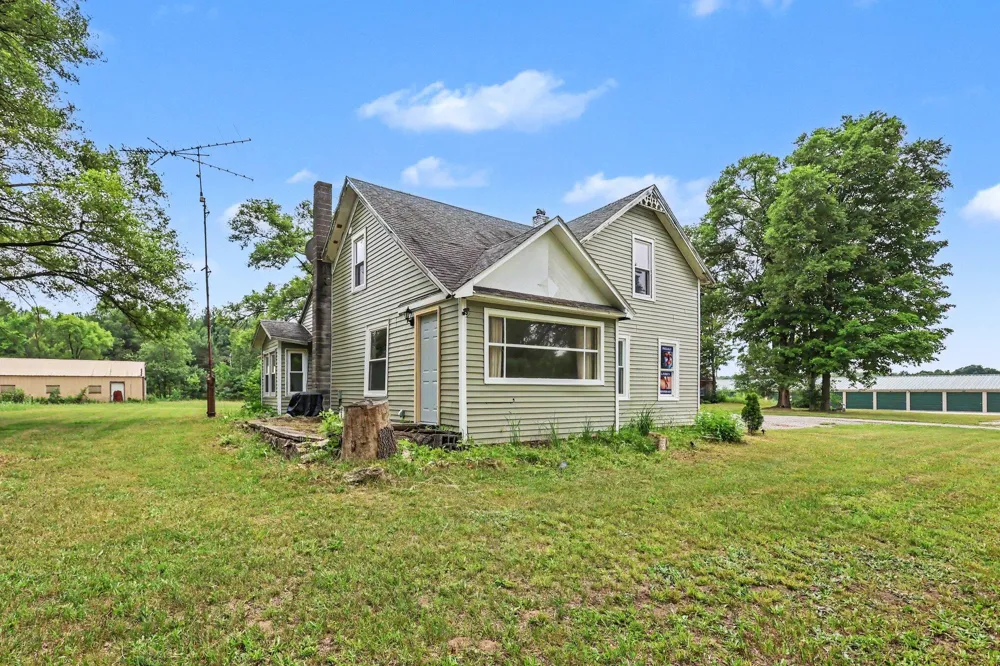 20449 W Howard City-Edmore Reynolds Township, MI 49329
