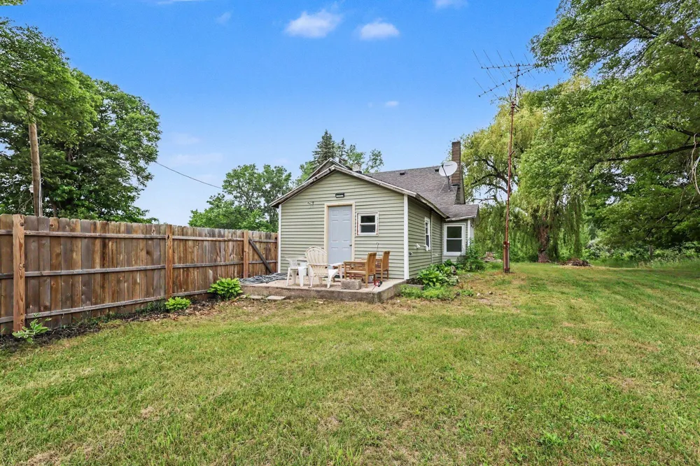 20449 W Howard City-Edmore Reynolds Township, MI 49329