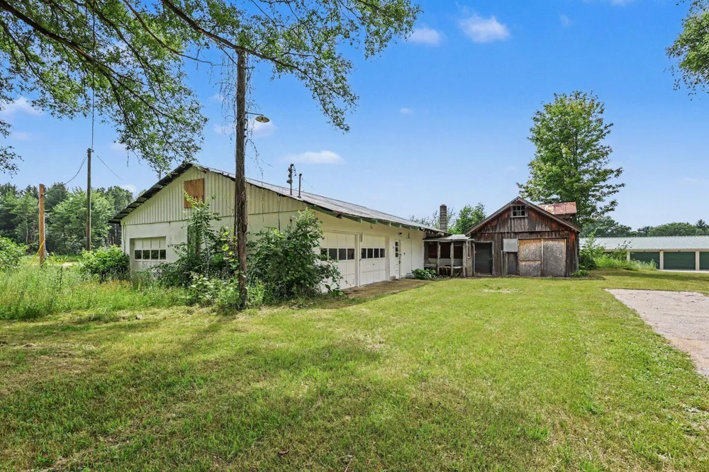 20449 W Howard City-Edmore Reynolds Township, MI 49329