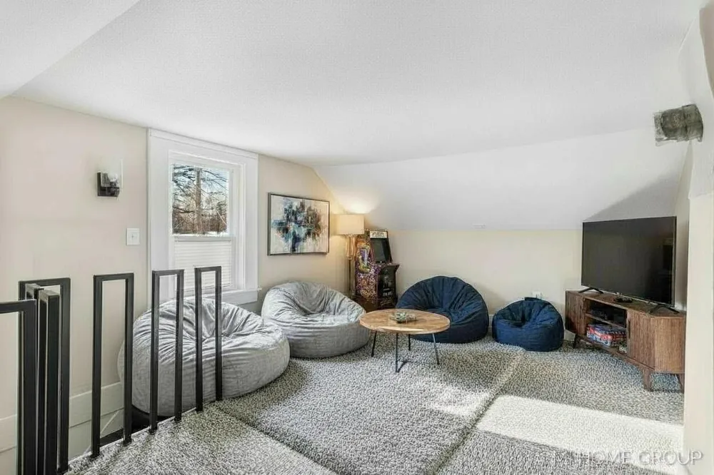 20449 W Howard City-Edmore Reynolds Township, MI 49329