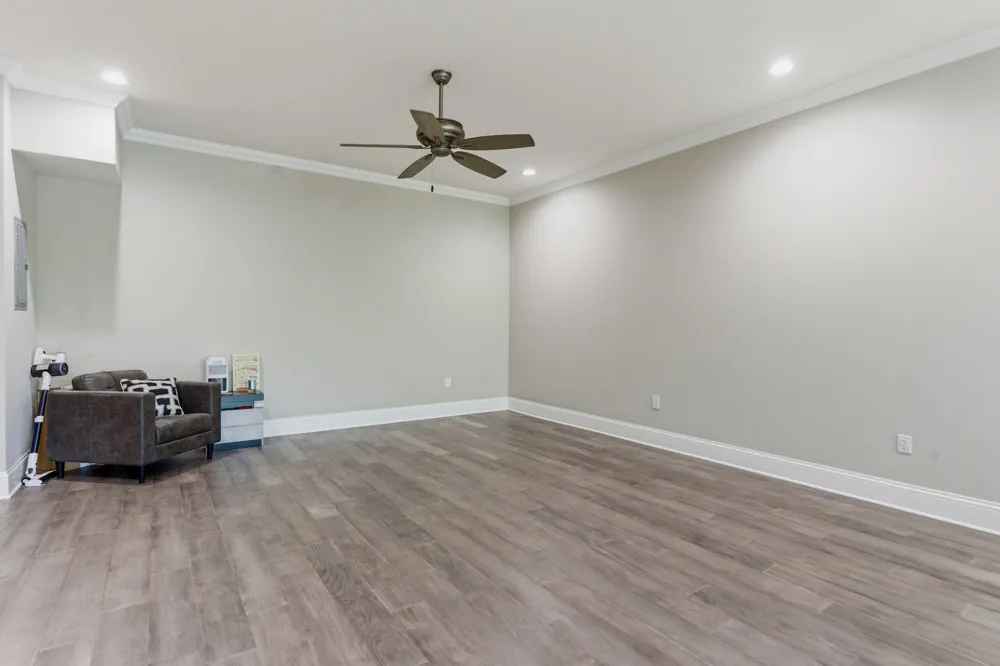 1024 Club View Drive #B301 Gallatin, TN 37066