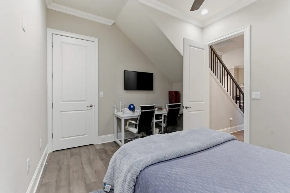1024 Club View Drive #B301 Gallatin, TN 37066