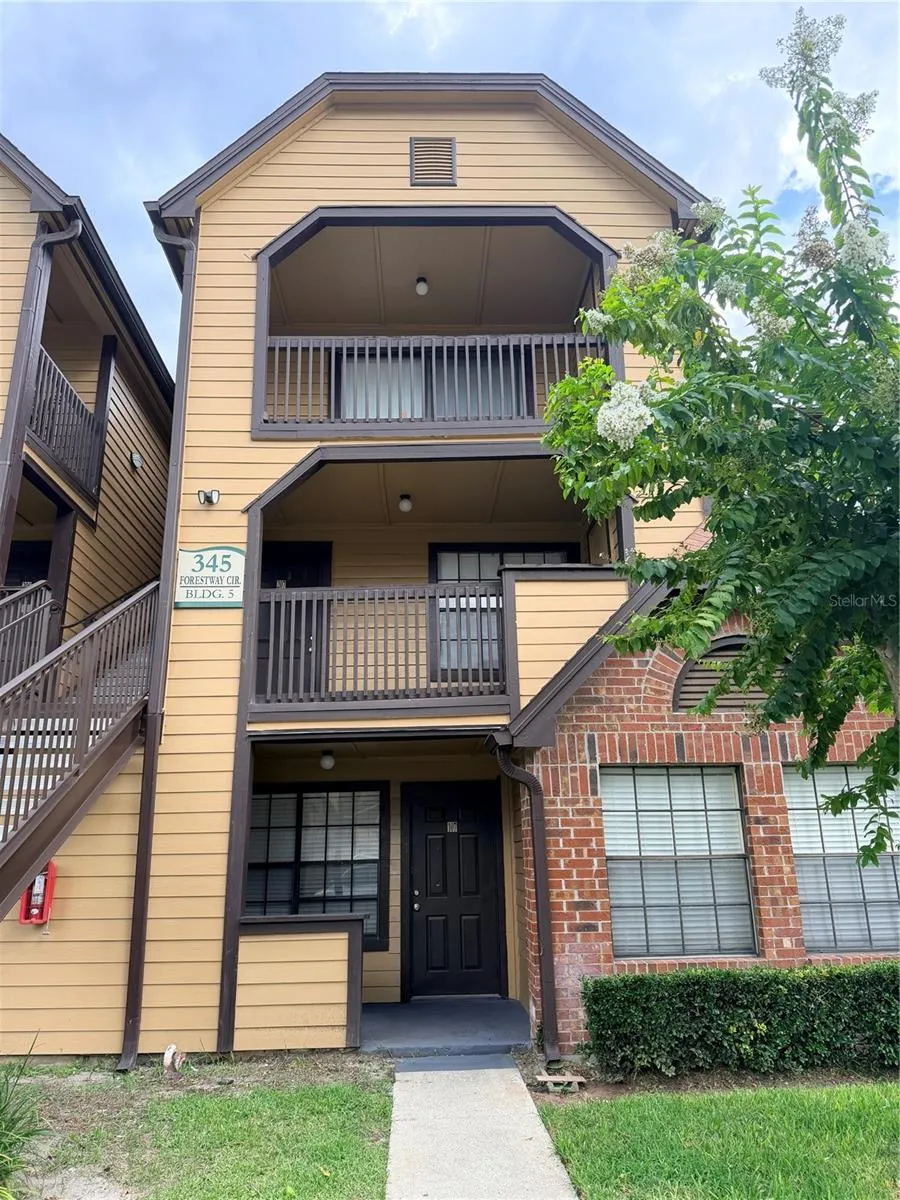 345 FORESTWAY CIRCLE #107 Altamonte Springs, FL 32701