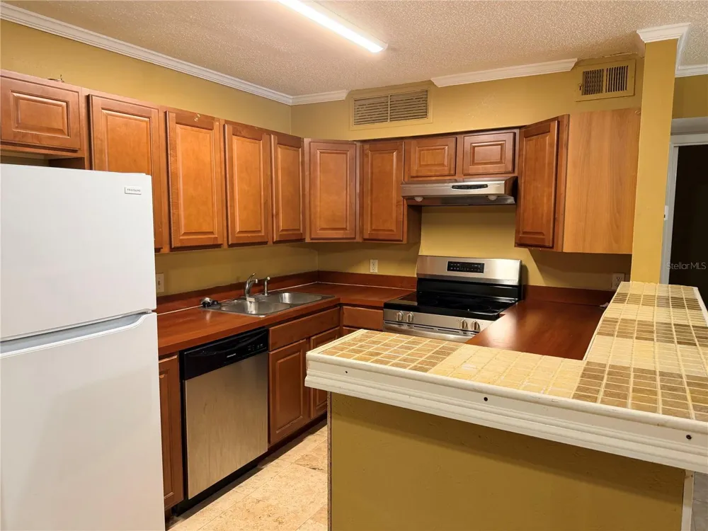 345 FORESTWAY CIRCLE #107 Altamonte Springs, FL 32701