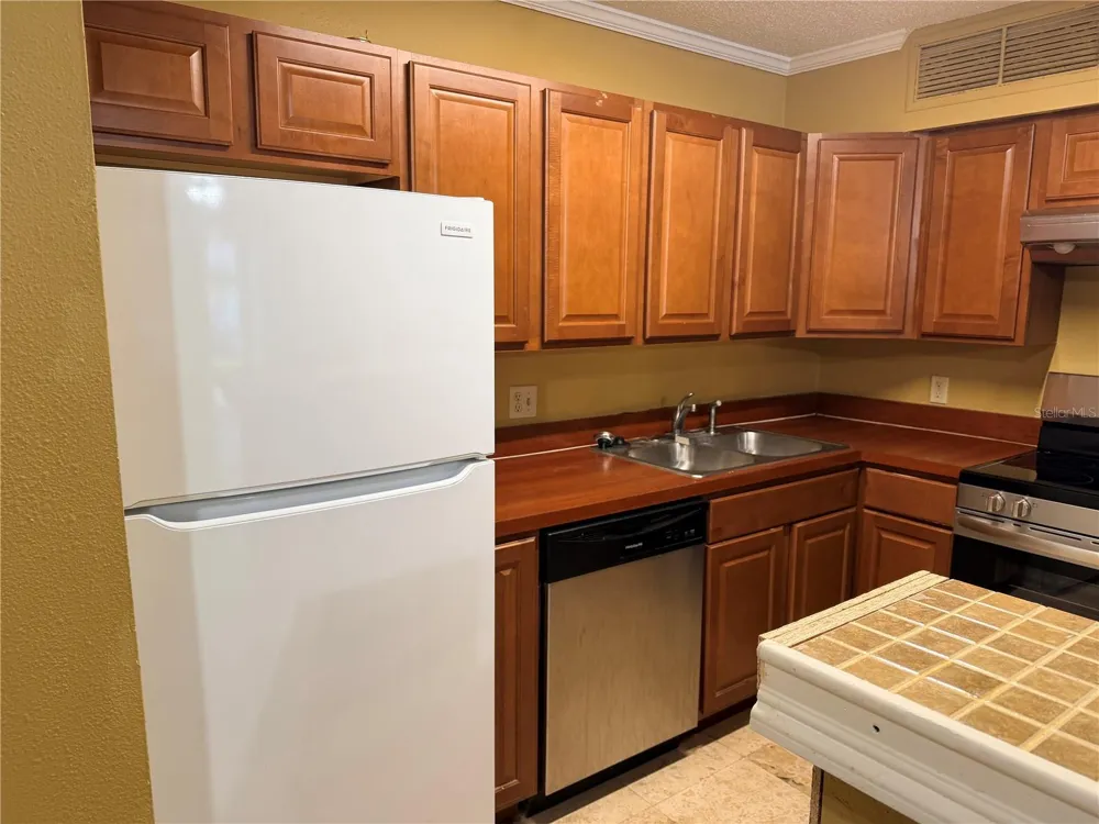 345 FORESTWAY CIRCLE #107 Altamonte Springs, FL 32701
