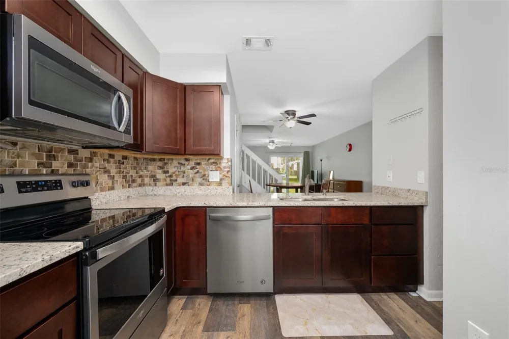 2132 SW 39TH DRIVE Gainesville, FL 32607