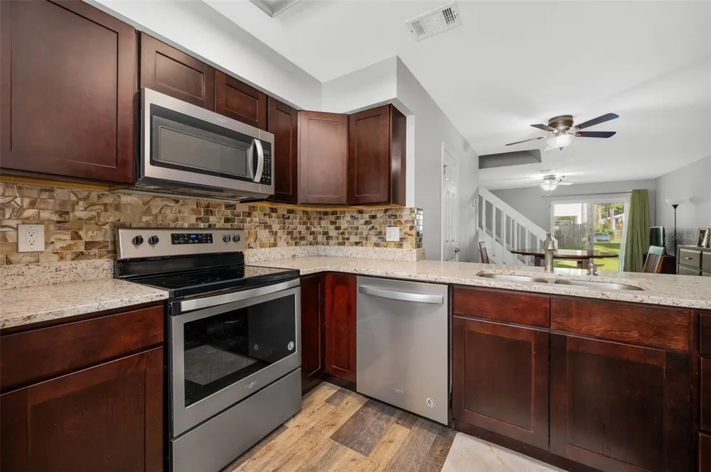 2132 SW 39TH DRIVE Gainesville, FL 32607