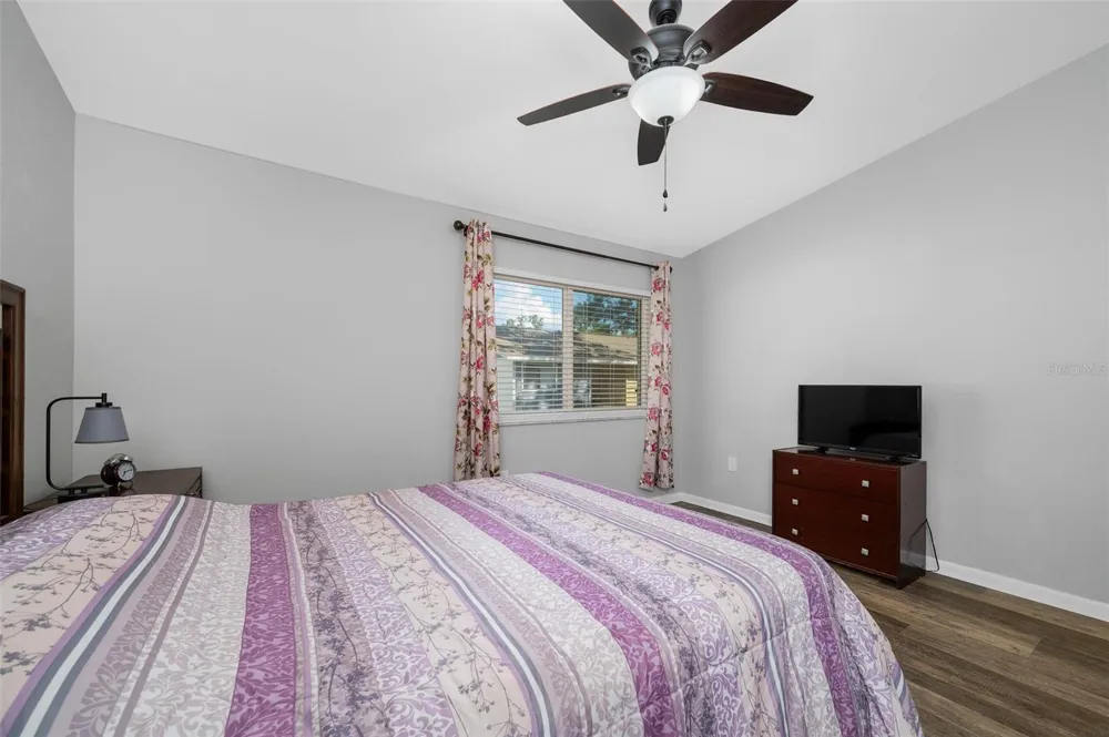 2132 SW 39TH DRIVE Gainesville, FL 32607
