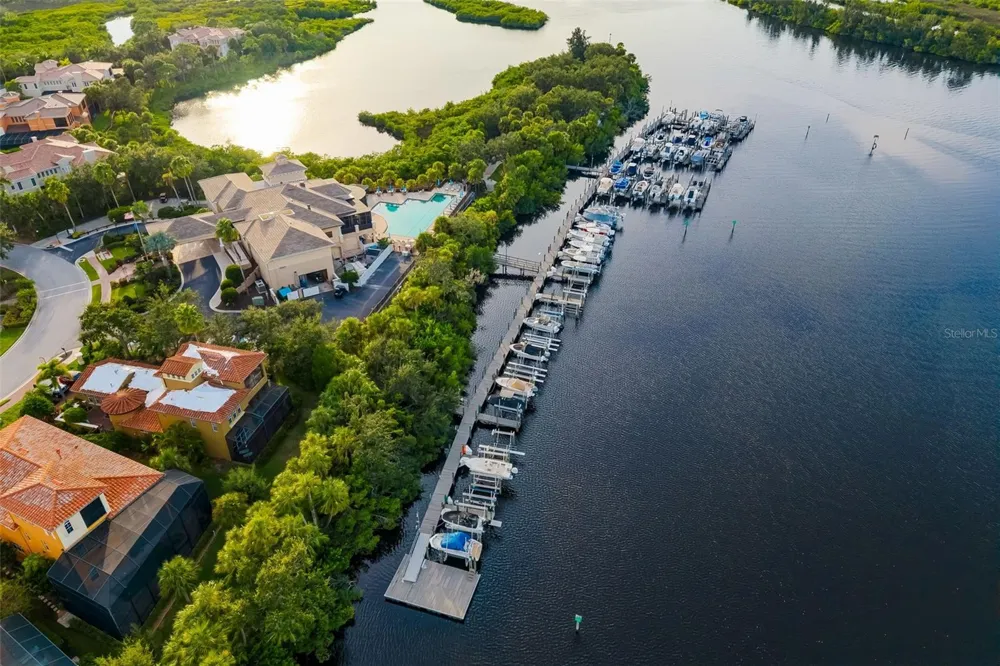 10006 DISCOVERY TERRACE Bradenton, FL 34212
