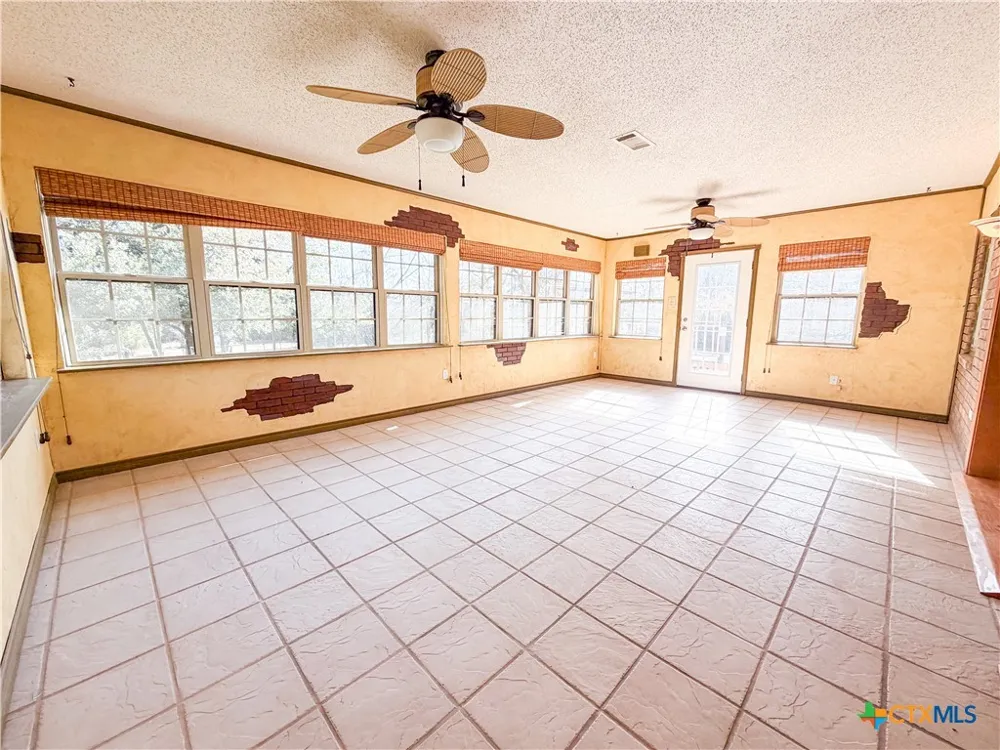 3125 SIKES DRIVE Kempner, TX 76539