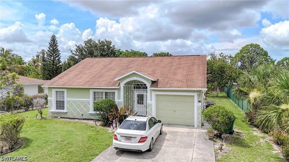 Outer Drive Naples, FL 34112