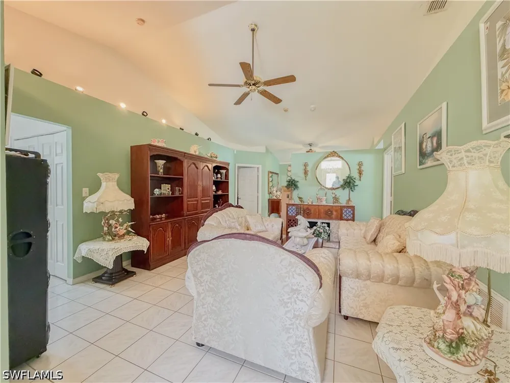 Outer Drive Naples, FL 34112