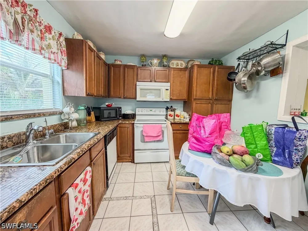 Outer Drive Naples, FL 34112
