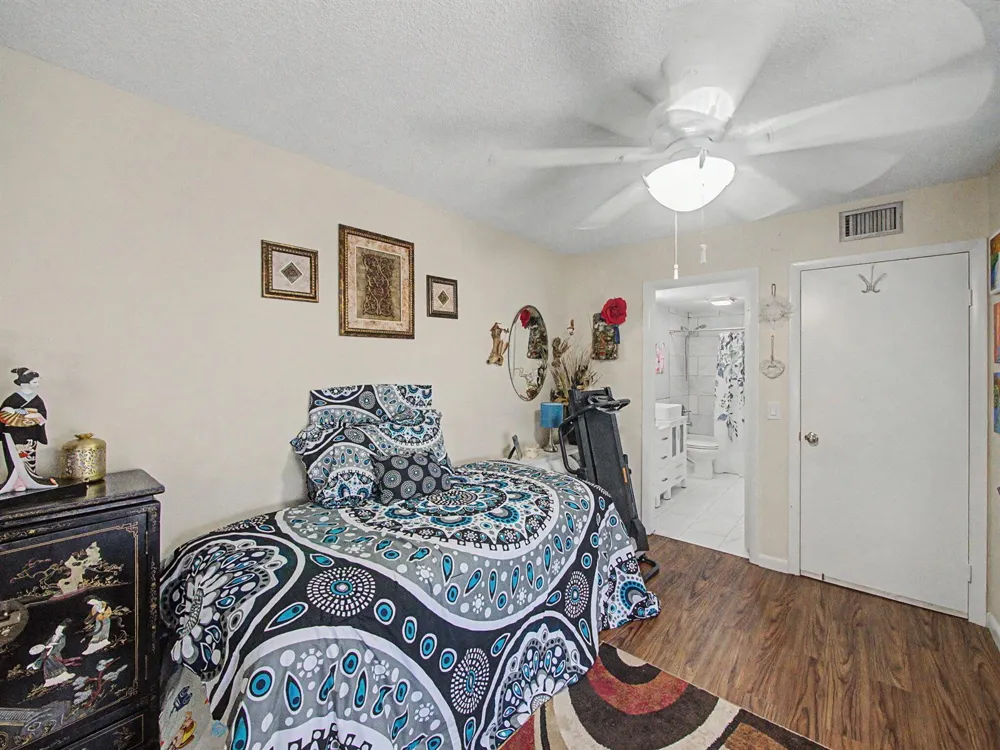 310 Buttonwood Lane #B Boynton Beach, FL 33436