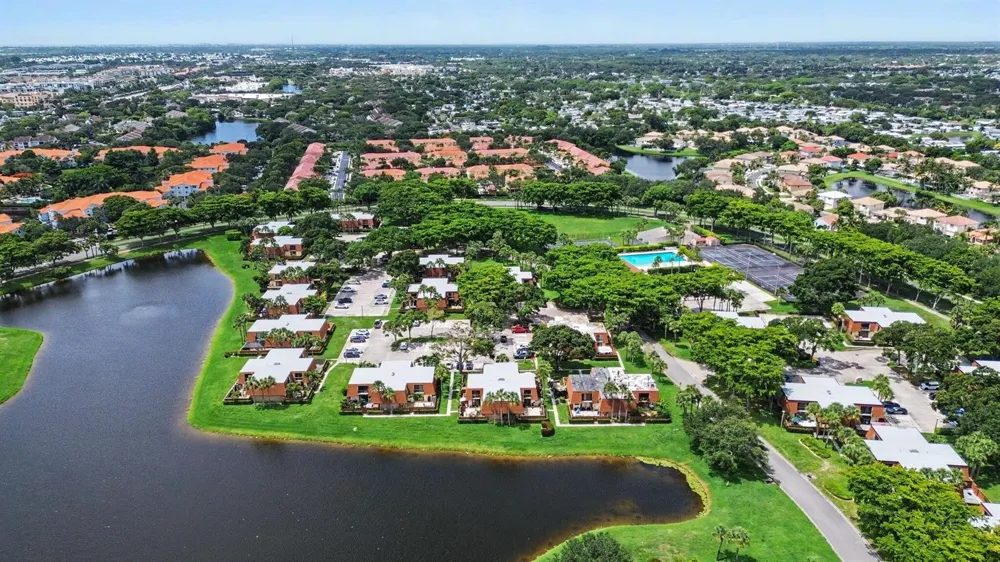 310 Buttonwood Lane #B Boynton Beach, FL 33436
