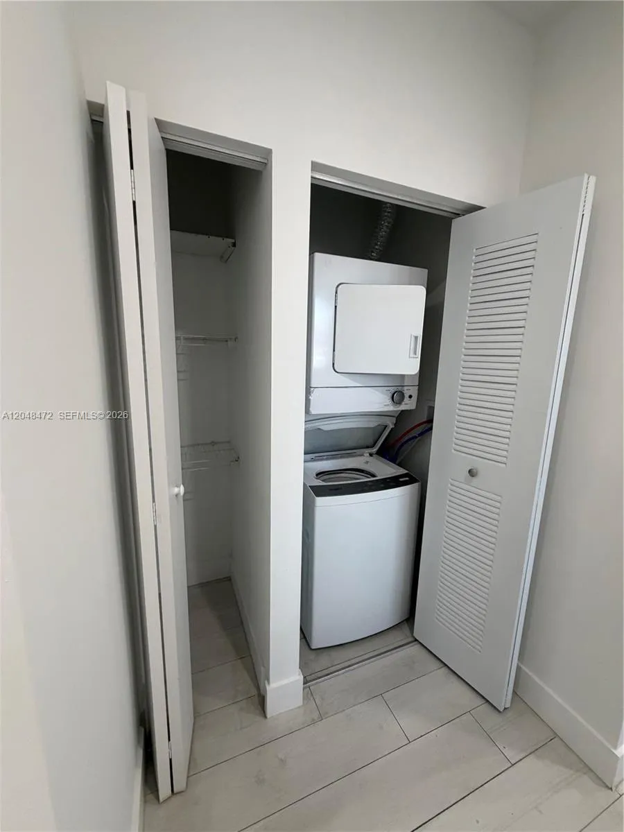 879 E 24th St #203 Hialeah, FL 33013